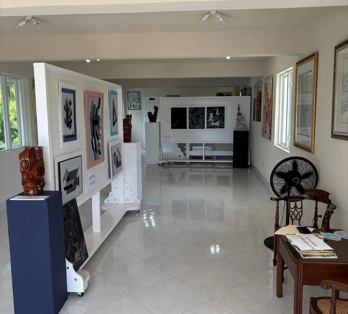 Aquarius Apartments - Orange Saint James 0*,