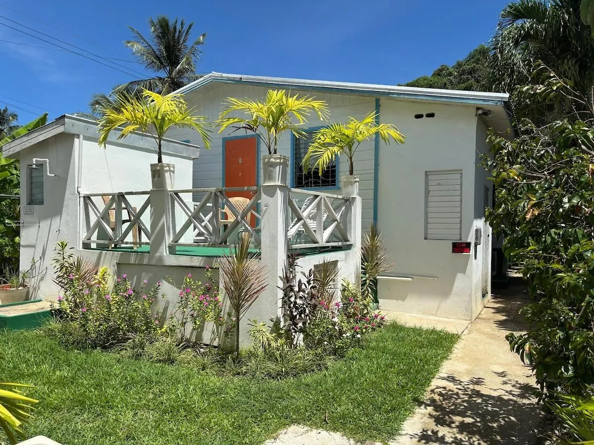 Aquarius Apartments - Orange Saint James